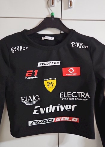 Kadın Siyah Baskılı Crop Sweatshirt - Görsel 2