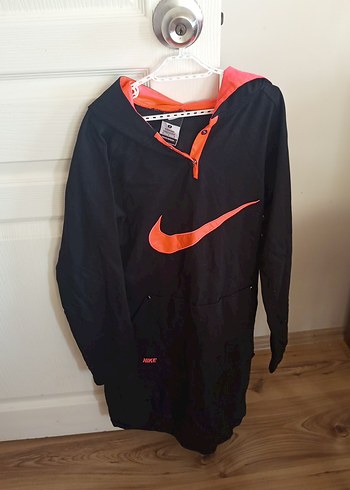 Nike Siyah Kapusonlu Spor Tunik