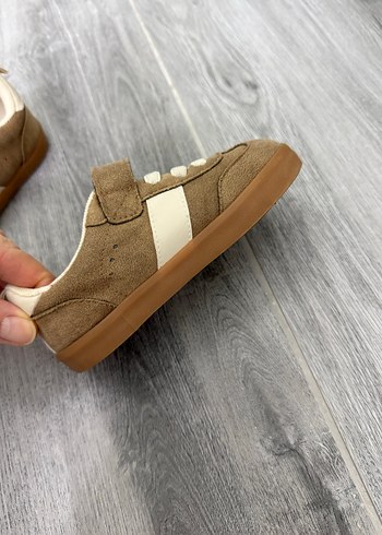 Kahverengi Süet Erkek Çocuk Spor Ayakkabı H&M marka - Görsel 3