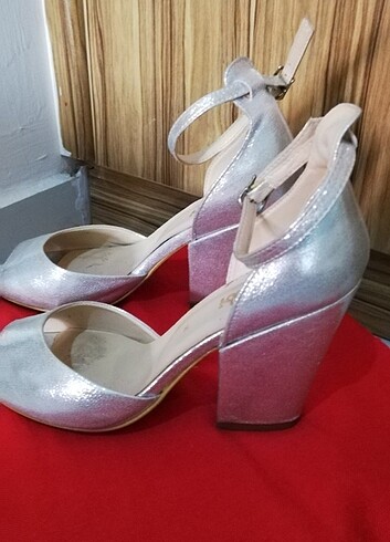 Topuklu sandalet - Görsel 4