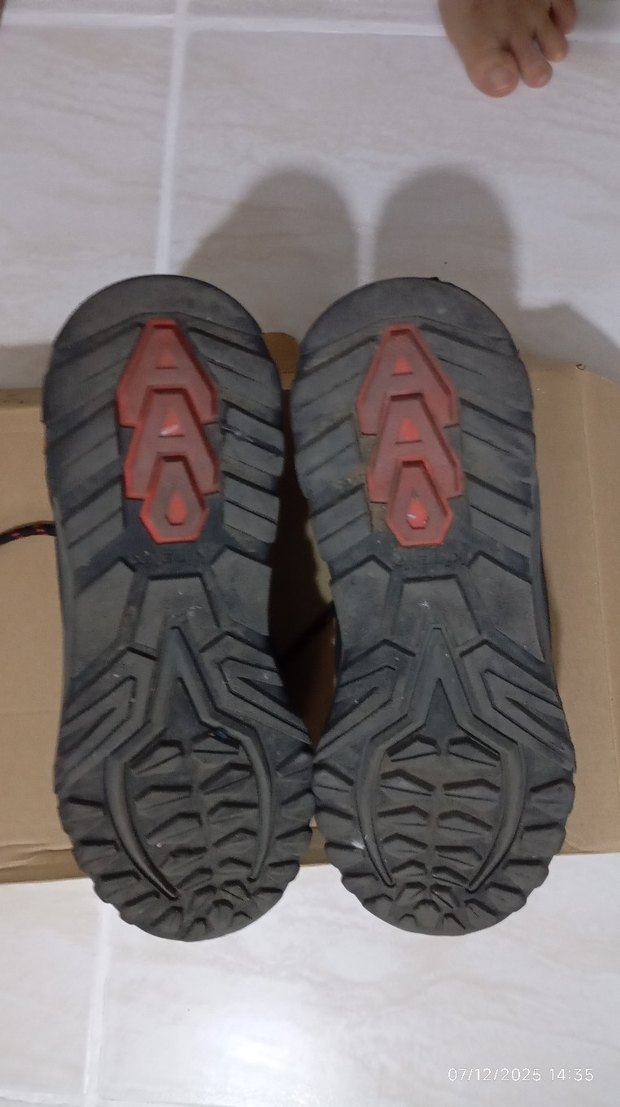 Kırmızı Siyah Bağcıklı Erkek bot - Görsel 4