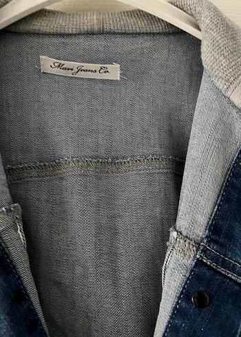 36 Beden Gri Kapüşonlu Denim Ceket