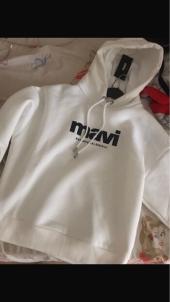Beyaz swatshirt