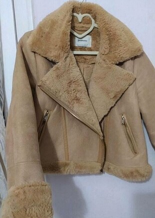 s Beden camel Renk Stradivarius mont