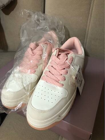 Bershka Bershka 37 etiketli