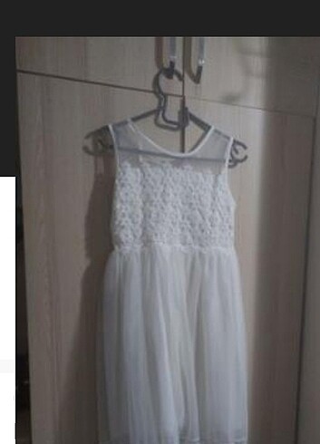 LC Waikiki Güpürlü beyaz elbise