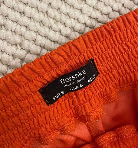 s Beden turuncu Renk Bershka eşofman takımı