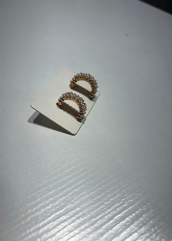 Diğer Mini Altın Boncuk İşlemeli Küpe
