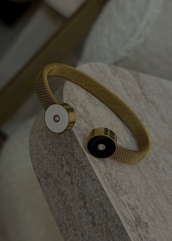 Altın Renkli Elastik Minimalist Bileklik