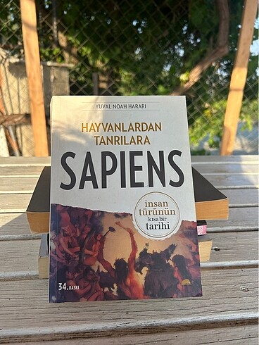 Hayvanlardan Tanrılara Sapiens