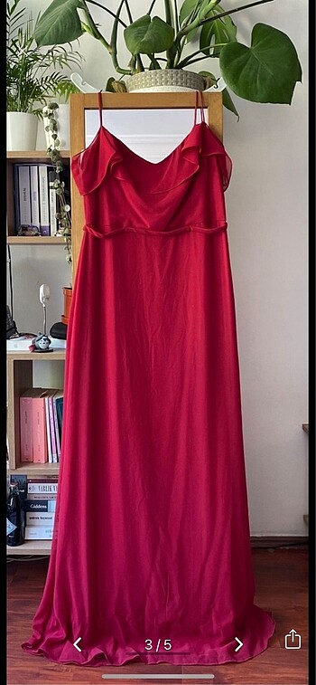 44 Beden Oleg Cassini Abiye Elbise