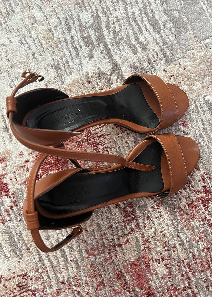 Topuklu ayakkabı - Görsel 2