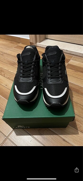 Lacoste sneaker