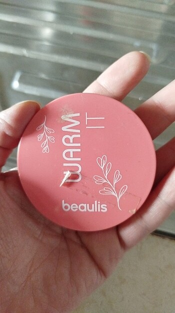 Beaulis warm it krem allık