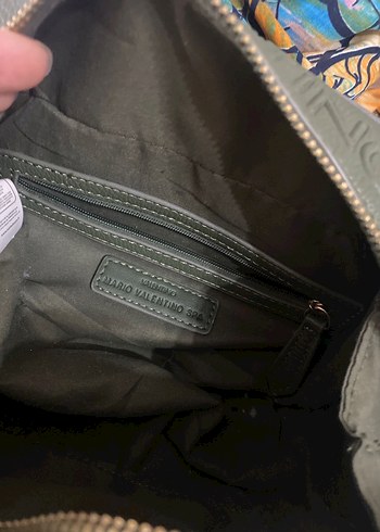 Valentino Kemer Detaylı Haki Deri Kadın Çanta - Görsel 7