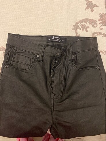 Stradivarius strasivarius mumlu pantolon