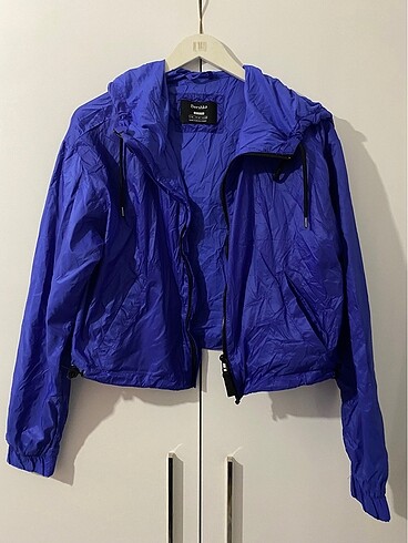 Bershka Yağmurluk