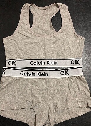 universal Beden Calvin klein iç çamaşır takımları 