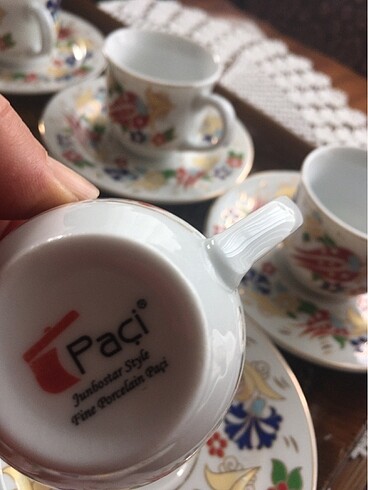  Beden Paci marka kahve ?? fincanı 12 parça