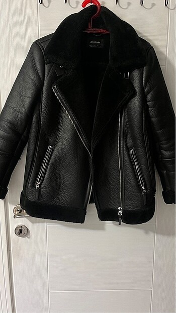 Stradivarius biker ceket az kullanıldı