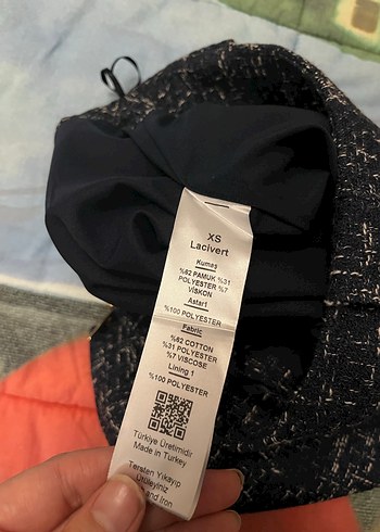 Düğmeli Siyah Mini Etek - Görsel 4