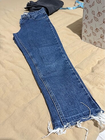 28 Beden mavi Renk Mom jean
