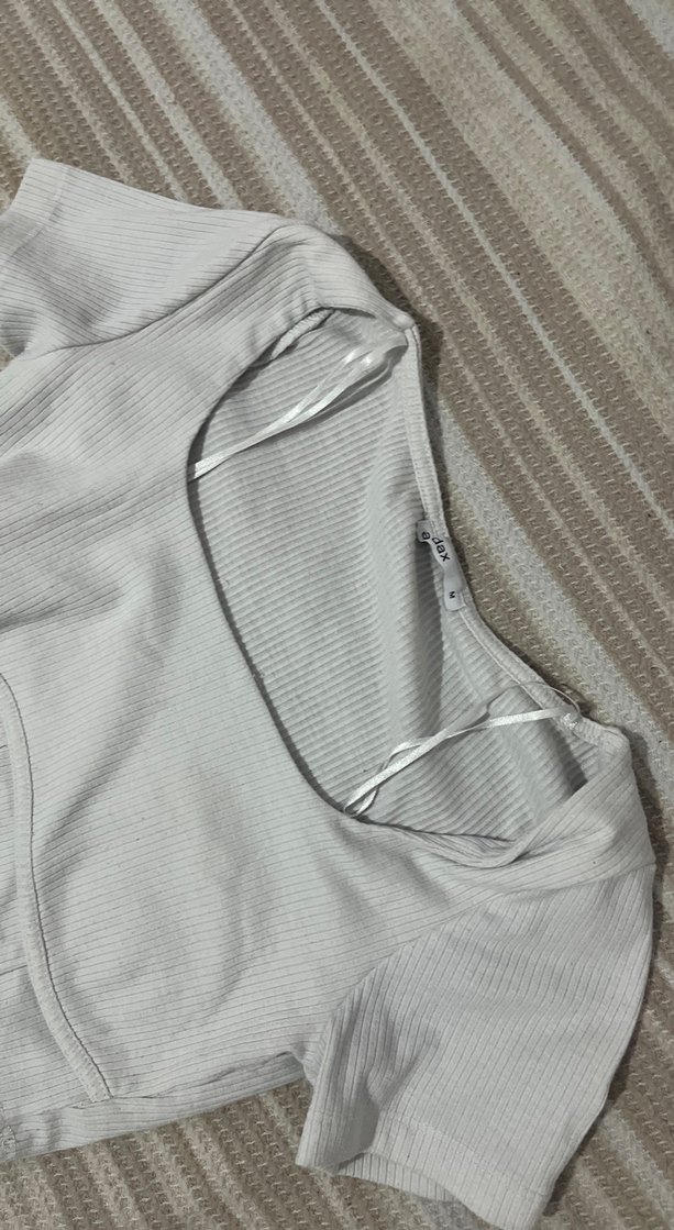 Kadın Gri Keten Kısa Crop Top - Görsel 2