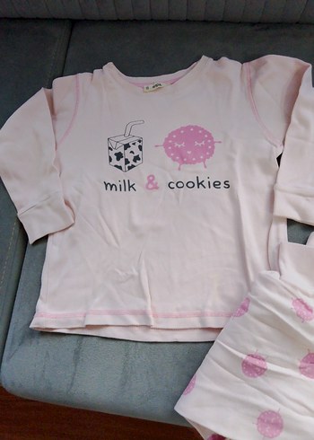 6 Yaş Beden Kız Çocuk Pembe Pamuklu Uzun Kollu Pijama Takımı