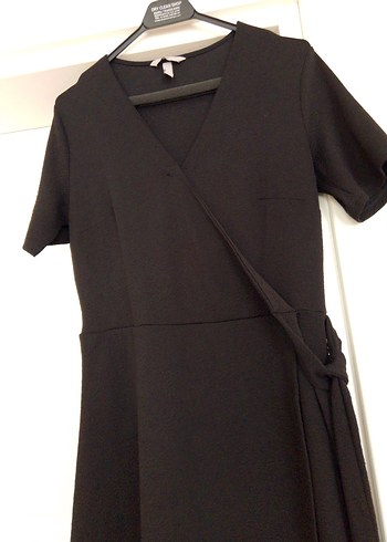 V Yaka Kısa Kollu Siyah Elbise - Görsel 6