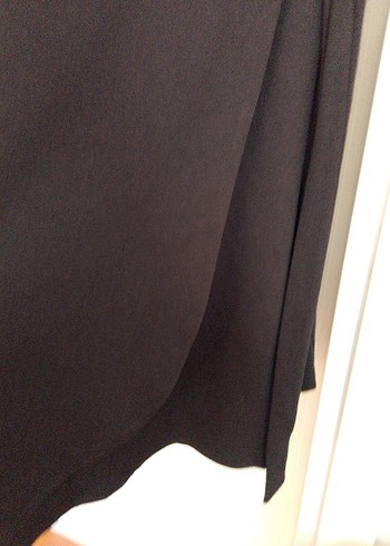 V Yaka Kısa Kollu Siyah Elbise - Görsel 4