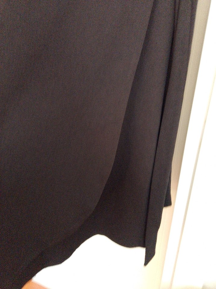 V Yaka Kısa Kollu Siyah Elbise - Görsel 4