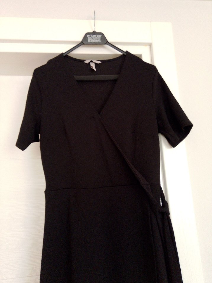 V Yaka Kısa Kollu Siyah Elbise - Görsel 2