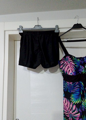 Renkli Desenli  etekli şortlu Kadın Mayo - Görsel 3