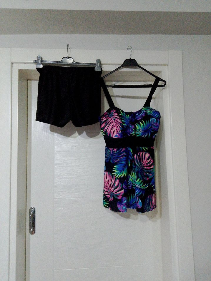 Renkli Desenli  etekli şortlu Kadın Mayo - Görsel 4