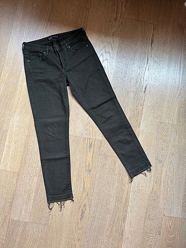 Zara Jean