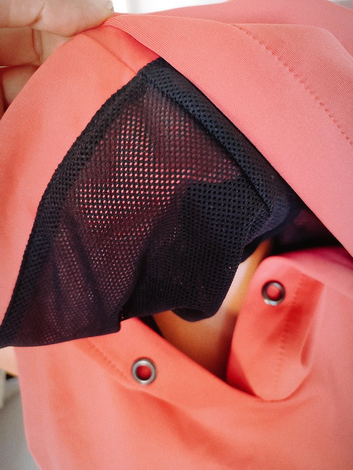 lc waikiki kapişonlu kapişon içi fileli çok tarz sporcu üstü - Görsel 2