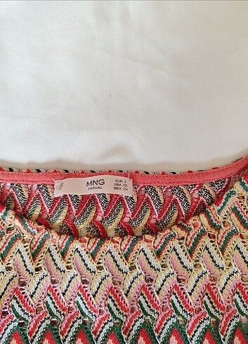 Mango mango renkleriyle ve modeliyle çok tarz dantel bluz.. hem spor h
