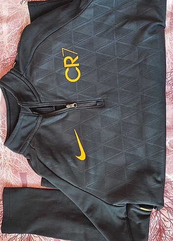 #nike #adidas