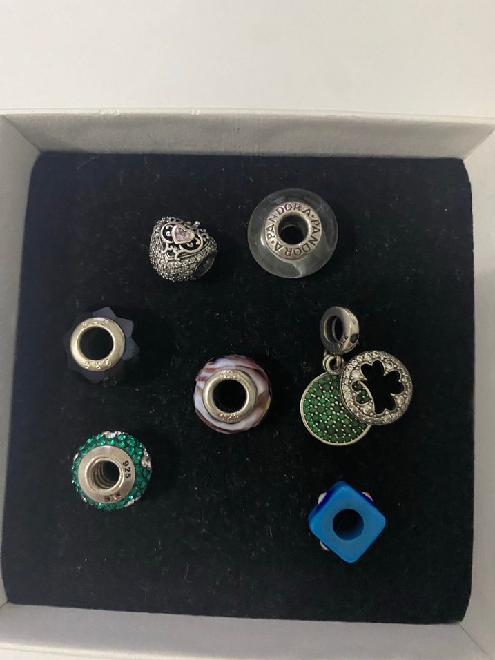 Boncuklu Çok Renkli Kadın Charms - Görsel 2