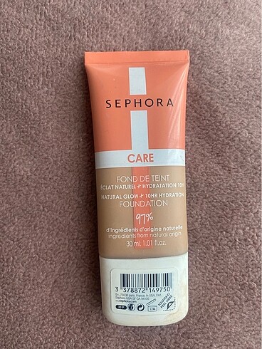 Sephora Fondöten 1 kez denedim rengi bana uymadı