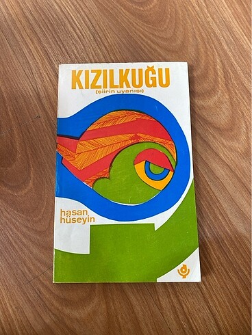Kızıl kuğu şiirin uyanışı Hasan Hüseyin
