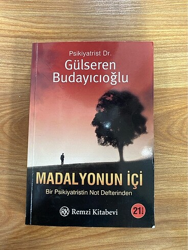 Madalyonun İçi-Gülseren Budayıcıoğlu