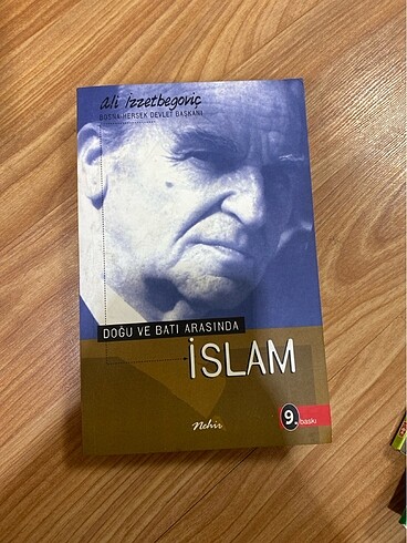 Ali İzzetbegoviç Doğu Ve Batı Arasında İslam
