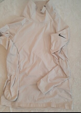 Nike sweatshirt