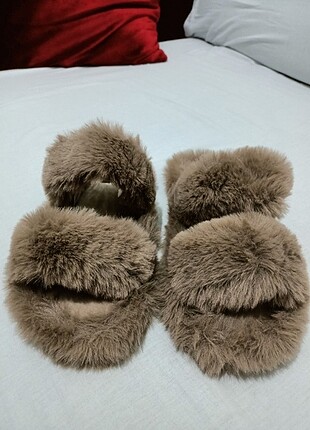 peluş ev terliği