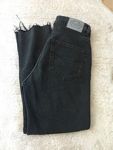 Pull and bear straight fit jean