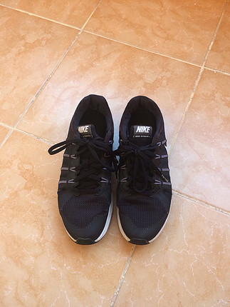 nike siyah ayakkabı