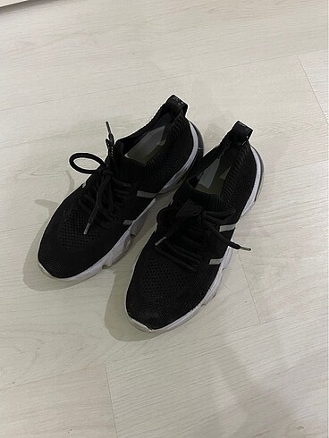 Elle Siyah Spor Ayakkabısı Sneakers
