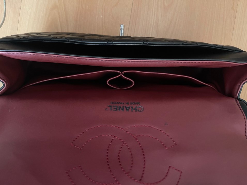 Chanel Siyah Kapitone Omuz Çantası — görsel 4/7