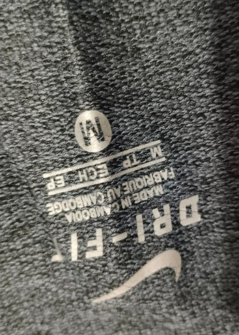 Gri Kadın Spor Uzun Kollu Parmak Detaylı Fermuarlı Nike Sweat - Görsel 4